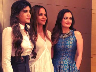 Halle Berry rubs shoulders with Dia Mirza, Ananya Birla in surprise Mumbai visit Halle Berry rubs shoulders with Dia Mirza, Ananya Birla in surprise Mumbai visit