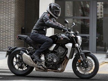 Honda Neo Sports Cafe revealed as Honda CB1000R at the at EICMA 2017 Honda Neo Sports Cafe revealed as Honda CB1000R at the at EICMA 2017