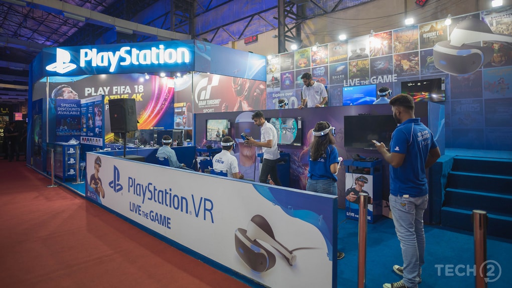 Sony had considerably increased the number of booths for gamers to experience the VR games. Image: tech2/Rehan Hooda