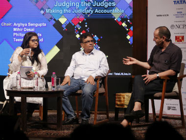 Tata Literature Live 2017: ‘Judging the Judges’ gets great reception due to international perspective, relevance Tata Literature Live 2017: ‘Judging the Judges’ gets great reception due to international perspective, relevance