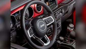 2018 Jeep Wrangler unveiled; brings a revamped design, new engine options and loses some weight