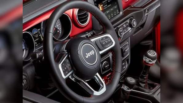 2018 Jeep Wrangler unveiled; brings a revamped design, new engine options and loses some weight