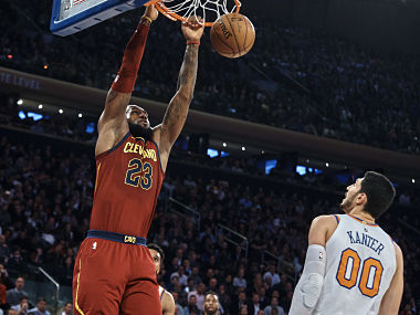 NBA: LeBron James leads Cavaliers to victory over Knicks; Stephen Curry-less Warriors beat Orlando Magic NBA: LeBron James leads Cavaliers to victory over Knicks; Stephen Curry-less Warriors beat Orlando Magic