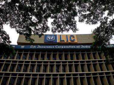 LIC warns policyholders against sharing Aadhaar number through SMS; clarifies that it has not begun the facility to link Aadhaar