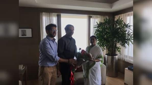 Uddhav Thackeray makes 'courtesy visit' to Mamata Banerjee, says West Bengal CM is a brave and powerful leader