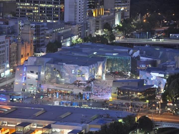 Australian police claim to have foiled New Year's Eve terror plot, arrest Islamic State sympathiser