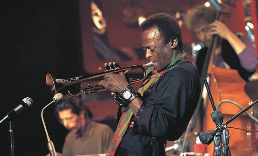 Miles Davis "Milestones" 1958. Twitter/@TheJazzSoul