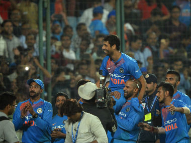 India vs New Zealand: Ashish Nehra sets an example for up-and-coming pacers to shine against all odds India vs New Zealand: Ashish Nehra sets an example for up-and-coming pacers to shine against all odds