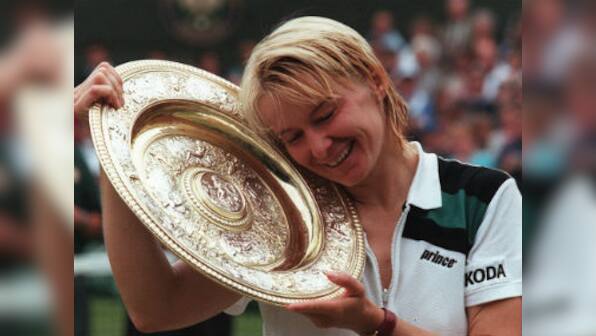 Former Wimbledon champion Jana Novotna dies at the age of 49 after long battle with cancer