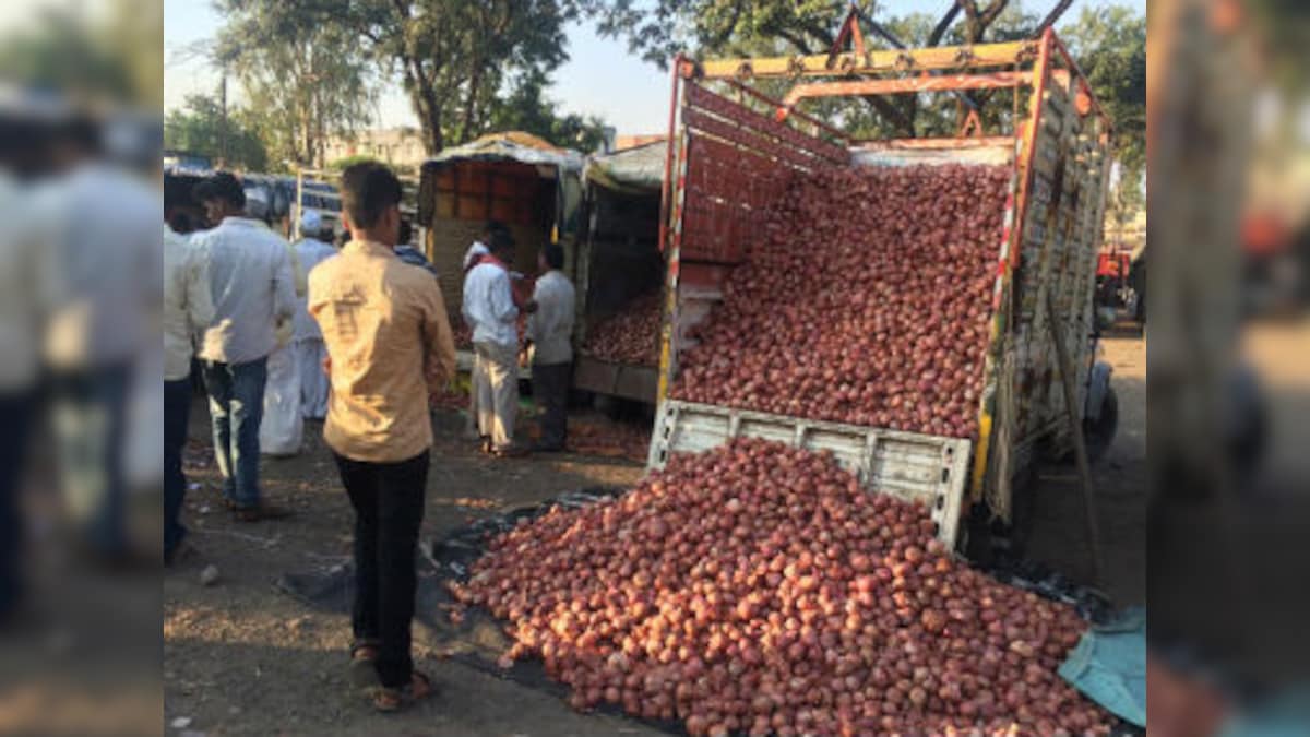 Onion prices touch Rs 150 per kg in Hyderabad; citizens demand government reduce rates amid price hike