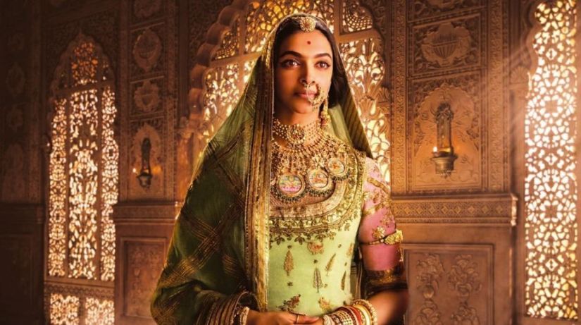 Padmaavat controversy LIVE: SC rejects plea by Rajasthan, MP govts; Deepika Padukone visits Siddivinayak Padmaavat controversy LIVE: SC rejects plea by Rajasthan, MP govts; Deepika Padukone visits Siddivinayak