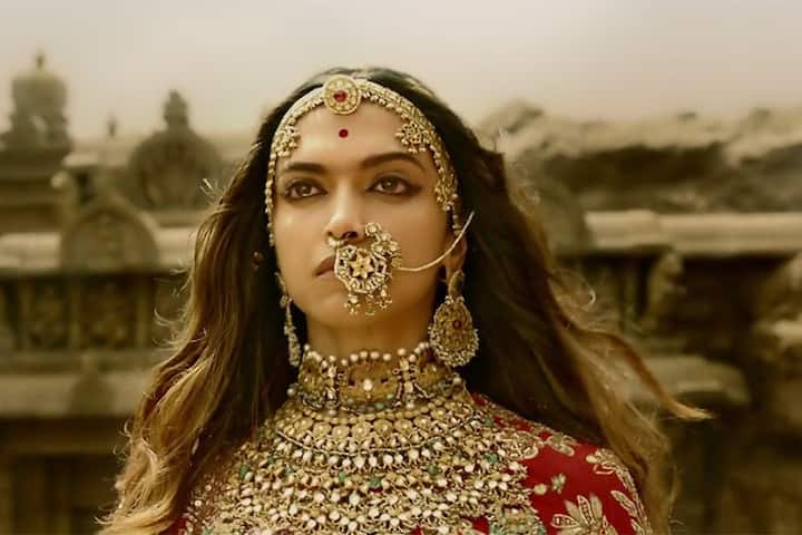 Padmaavat row: Rajput Karni Sena members vandalise cinema hall in Bihar, threaten to set ablaze if film releases