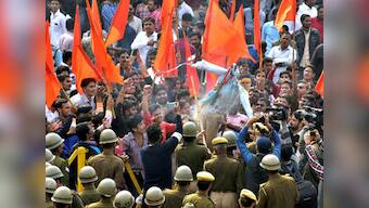 Padmavati controversy: Shivraj Singh Chouhan bans film in Madhya Pradesh; Siddaramaiah and Mamata say attack on freedom of speech