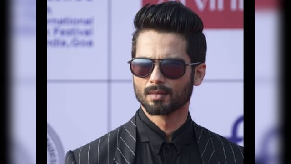 Shahid Kapoor may reprise Manoj Kumar's role in remake of Wo Kaun Thi; KriArj acquires film rights