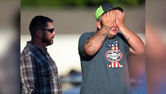 Texas shooting: Armed with assault rifle, man kills 26 in Sutherland Springs church; suspect Devin Kelley 'found dead' in vehicle