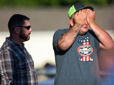 Texas shooting: Armed with assault rifle, man kills 26 in Sutherland Springs church; suspect Devin Kelley 'found dead' in vehicle Texas shooting: Armed with assault rifle, man kills 26 in Sutherland Springs church; suspect Devin Kelley 'found dead' in vehicle