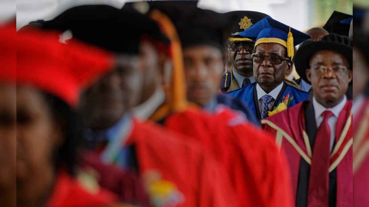 Robert Mugabe makes first public appearance at a graduation ceremony ...