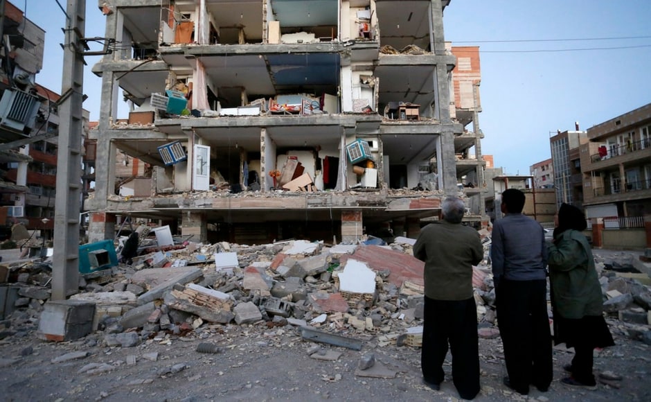 Many houses in rural areas of Iran are made of mud bricks that can crumble easily in a quake which has inflicted widespread and heavy damage. AP Many houses in rural areas of Iran are made of mud bricks that can crumble easily in a quake which has inflicted widespread and heavy damage. AP