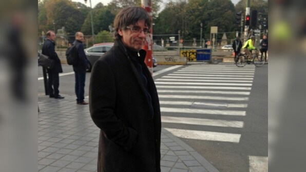 Spain issues arrest warrant against ousted Catalan leader Carles Puigdemont, four other ministers