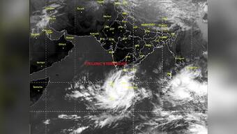 Cyclone Ockhi lashing Tamil Nadu, Kerala to approach Lakshadweep archipelago in next 24 hours, says official