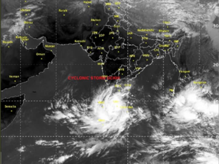 Cyclone Ockhi lashing Tamil Nadu, Kerala to approach Lakshadweep archipelago in next 24 hours, says official