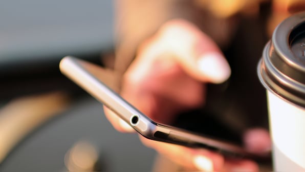 DoT, UIDAI devise mobile app with OTP to help operators instantly verify users