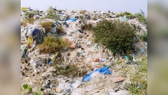 Versova beach cleanliness drive to resume, Union minister Hardeep Singh Puri tells lawyer Afroz Shah
