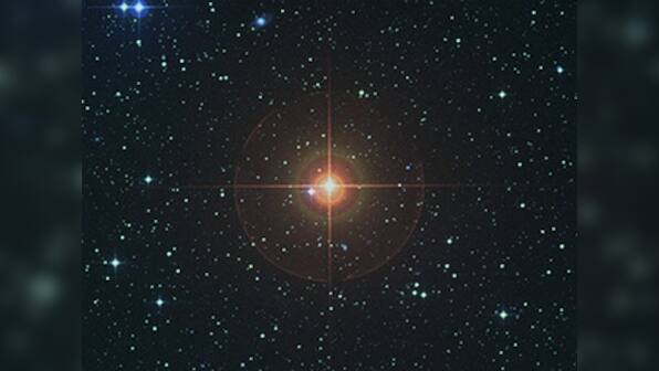 Swedish astronomers observe the clearest and sharpest view yet of the surface of a red giant