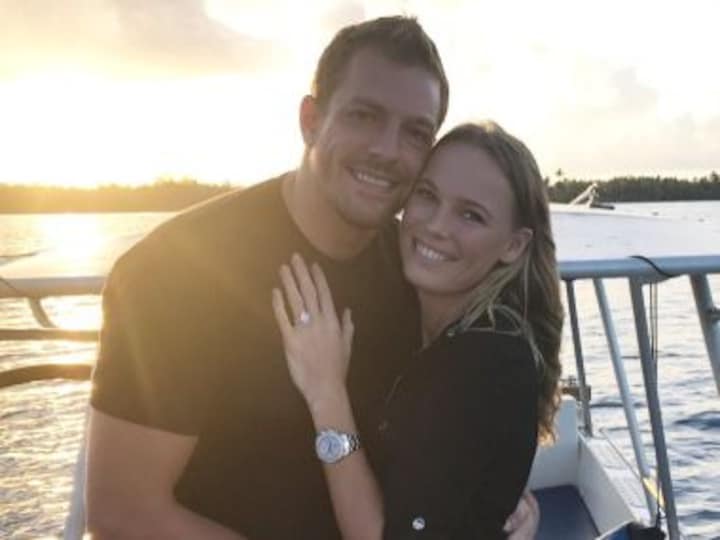Caroline Wozniacki announces engagement to NBA star David Lee on Twitter