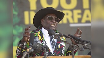 Robert Mugabe refuses to step down as Zimbabwe president, holds talks with military generals who have seized control