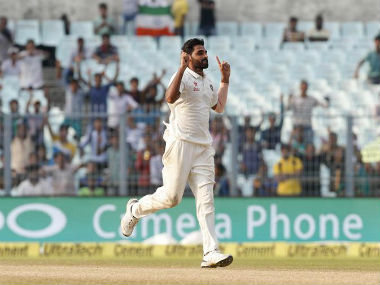 India vs Sri Lanka: Bhuvneshwar Kumar vital in South Africa, Umesh Yadav needs to improve, says Simon Doull India vs Sri Lanka: Bhuvneshwar Kumar vital in South Africa, Umesh Yadav needs to improve, says Simon Doull