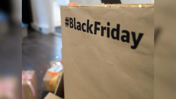 Year-end shopping spree: Spend your money, not information