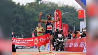 India's Gopi Thonakal, Monika Athare retain New Delhi Marathon titles