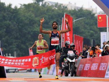 India's Gopi Thonakal, Monika Athare retain New Delhi Marathon titles