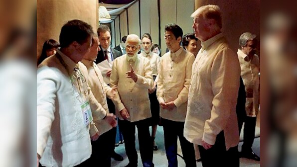 ASEAN gala dinner: Narendra Modi arrives in Manila, briefly interacts with Donald Trump, Li Keqiang and other world leaders