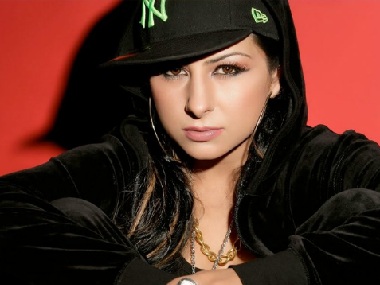 Hard Kaur wins Best India Act at MTV Europe Music Awards 2017 Hard Kaur wins Best India Act at MTV Europe Music Awards 2017