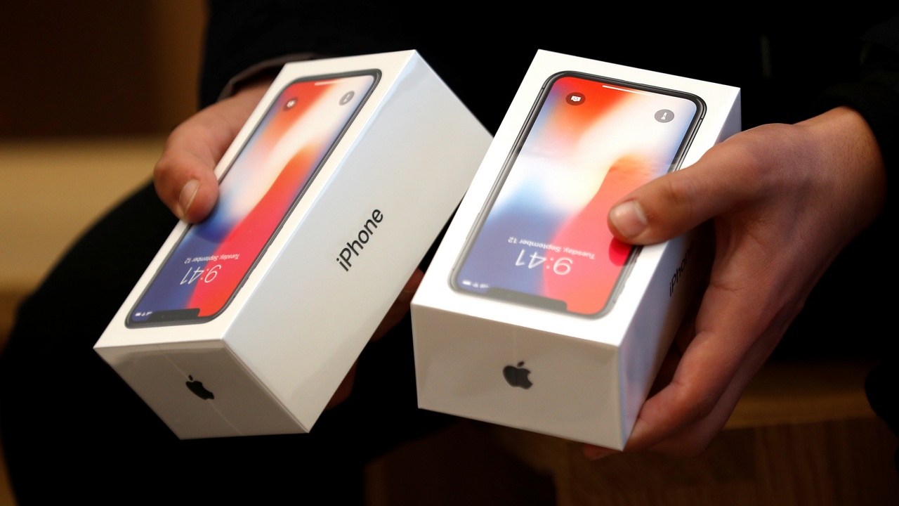 Shares of Apple suppliers fall by as much as 10% after Trump tweet on tariffs Shares of Apple suppliers fall by as much as 10% after Trump tweet on tariffs