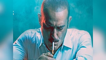 Ittefaq posters showing Akshaye Kumar smoking taken down after health department issues notice