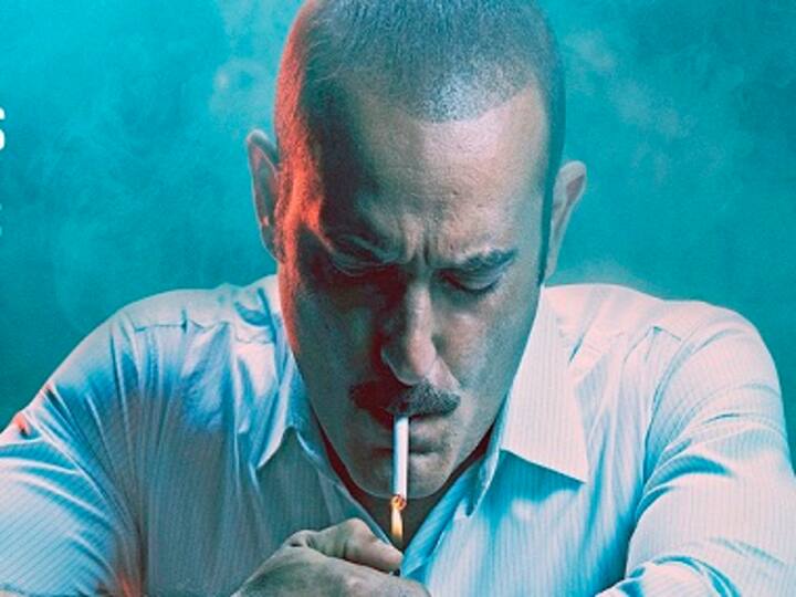 Ittefaq posters showing Akshaye Kumar smoking taken down after health department issues notice