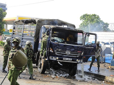 Three people killed in Nairobi as protests escalate over dispute on presidential vote in Kenya Three people killed in Nairobi as protests escalate over dispute on presidential vote in Kenya