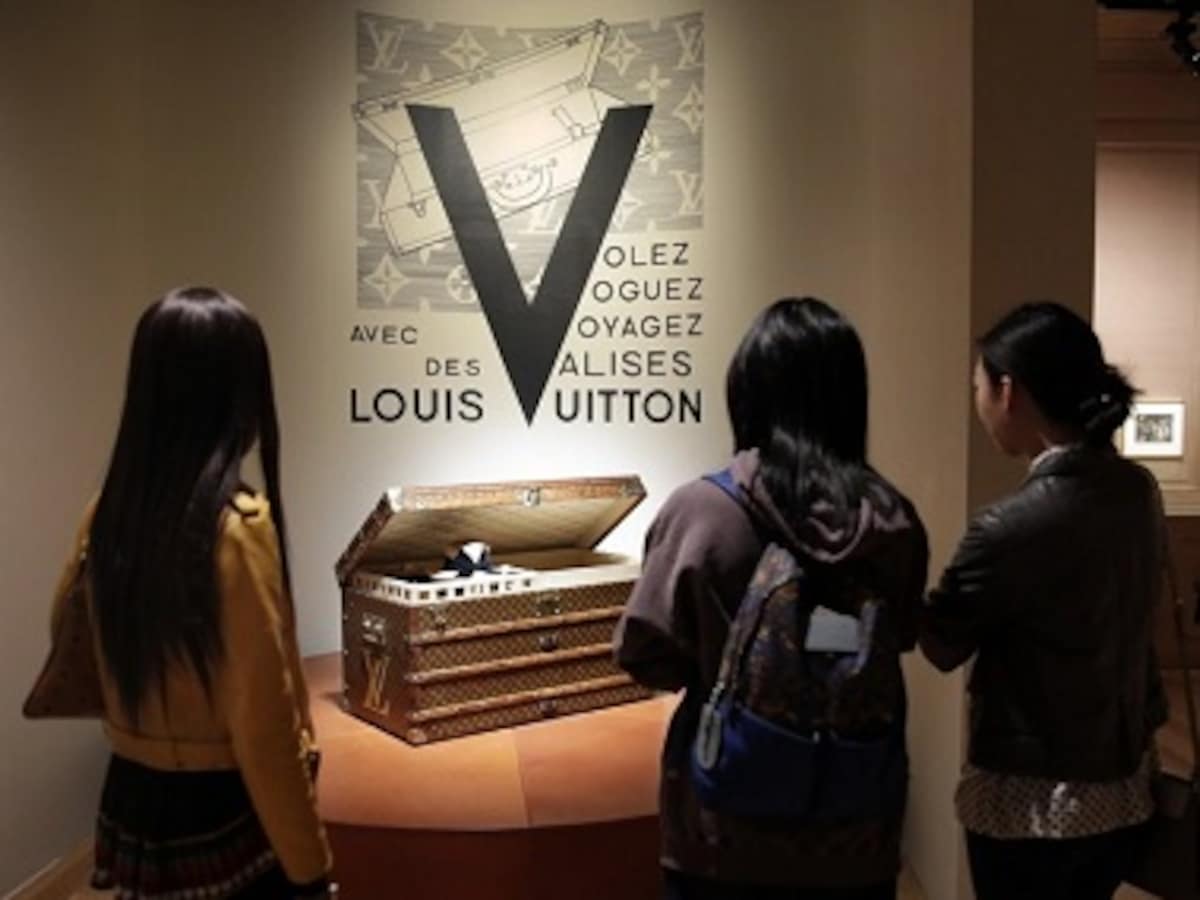 Louis Vuitton Handbags Can Conquer a Trade War - Bloomberg
