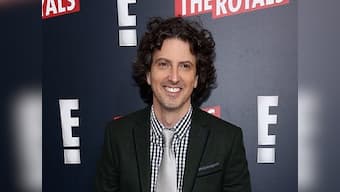 After One Tree Hill, Mark Schwahn accused of sexual harassment by female cast, crew of The Royals