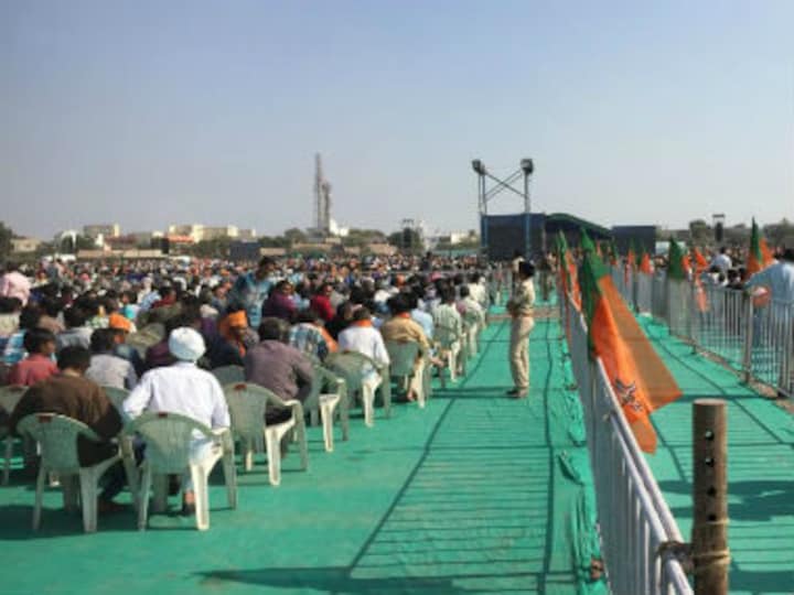 Narendra Modi in Gujarat: PM attacks Congress over 'Gabbar Singh Tax' remark, says only looters think of dacoits