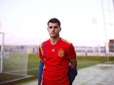 Spain's World Cup football jersey sparks controversy over alleged resemblance with 1930's Republican flag