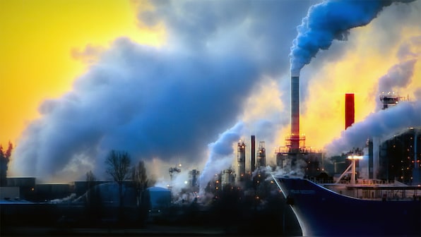 US oil and gas industry leaks 60 percent more methane than govt estimates: Study