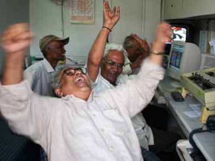 Sensex zooms 414 points to 33,521; Nifty races past 10,300 as Moody's ups India's sovereign rating to Baa2