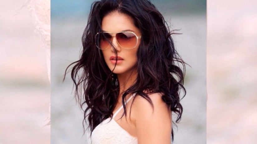 Xxx Sex Suni Leon - Sunny Leone on playing herself in Zee5 series: 'Acting in my own biopic was  the hardest thing'-Entertainment News , Firstpost