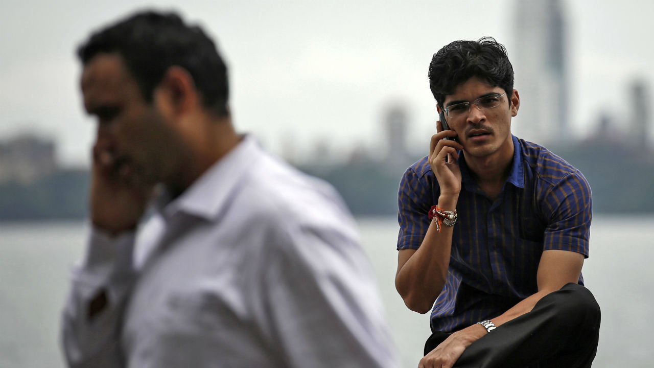 In Digital India, government is using free smartphones to lure voters: Report In Digital India, government is using free smartphones to lure voters: Report