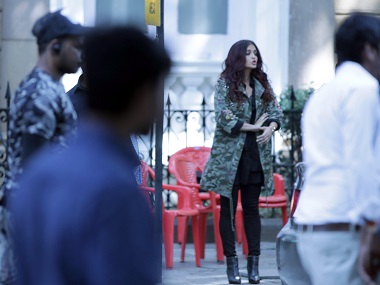 Fanney Khan: Crew member injured in accident on set of Aishwarya Rai, Anil Kapoor-starrer in Mumbai Fanney Khan: Crew member injured in accident on set of Aishwarya Rai, Anil Kapoor-starrer in Mumbai