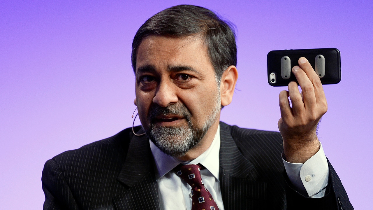 Entrepreneur Vivek Wadhwa praises what India has achieved with Aadhaar, advocates strong regulations to protect privacy- Technology News, Firstpost